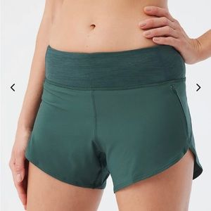 Outdoor Voices Hudson 4” Short in Evergreen